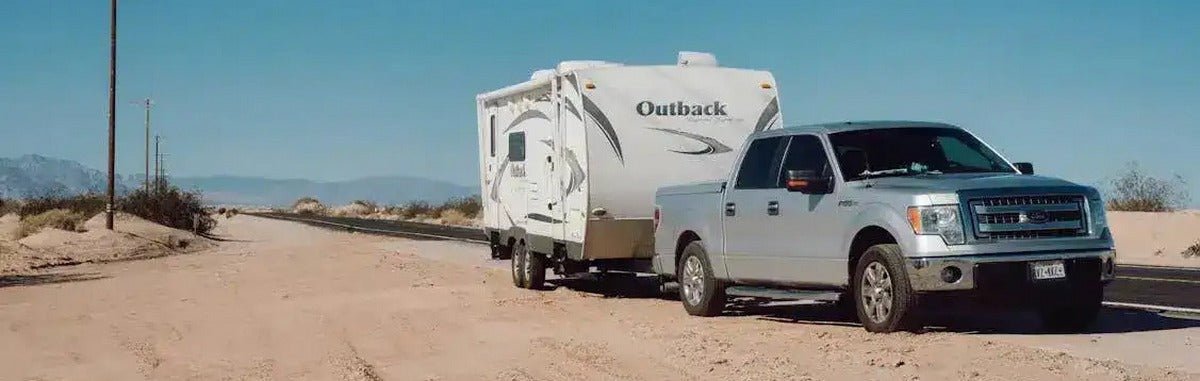 Difference Between RV and Camper: Trailer or Motorhome?