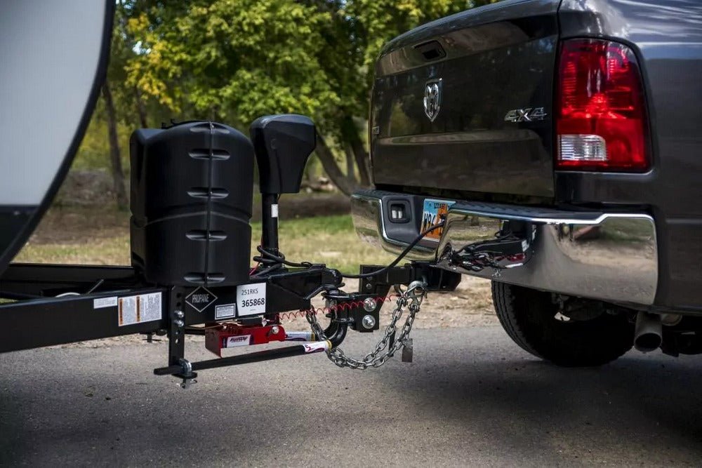 How Does a Weight Distribution Hitch Work?