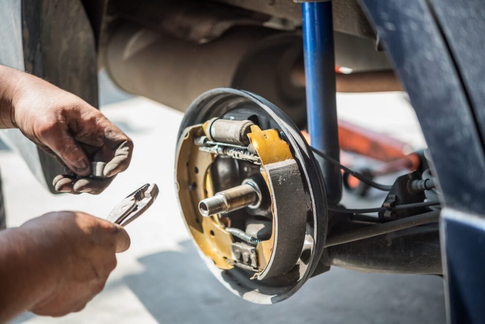 Trailer Brake Systems Guide: Electric & Hydraulic Brakes Explained